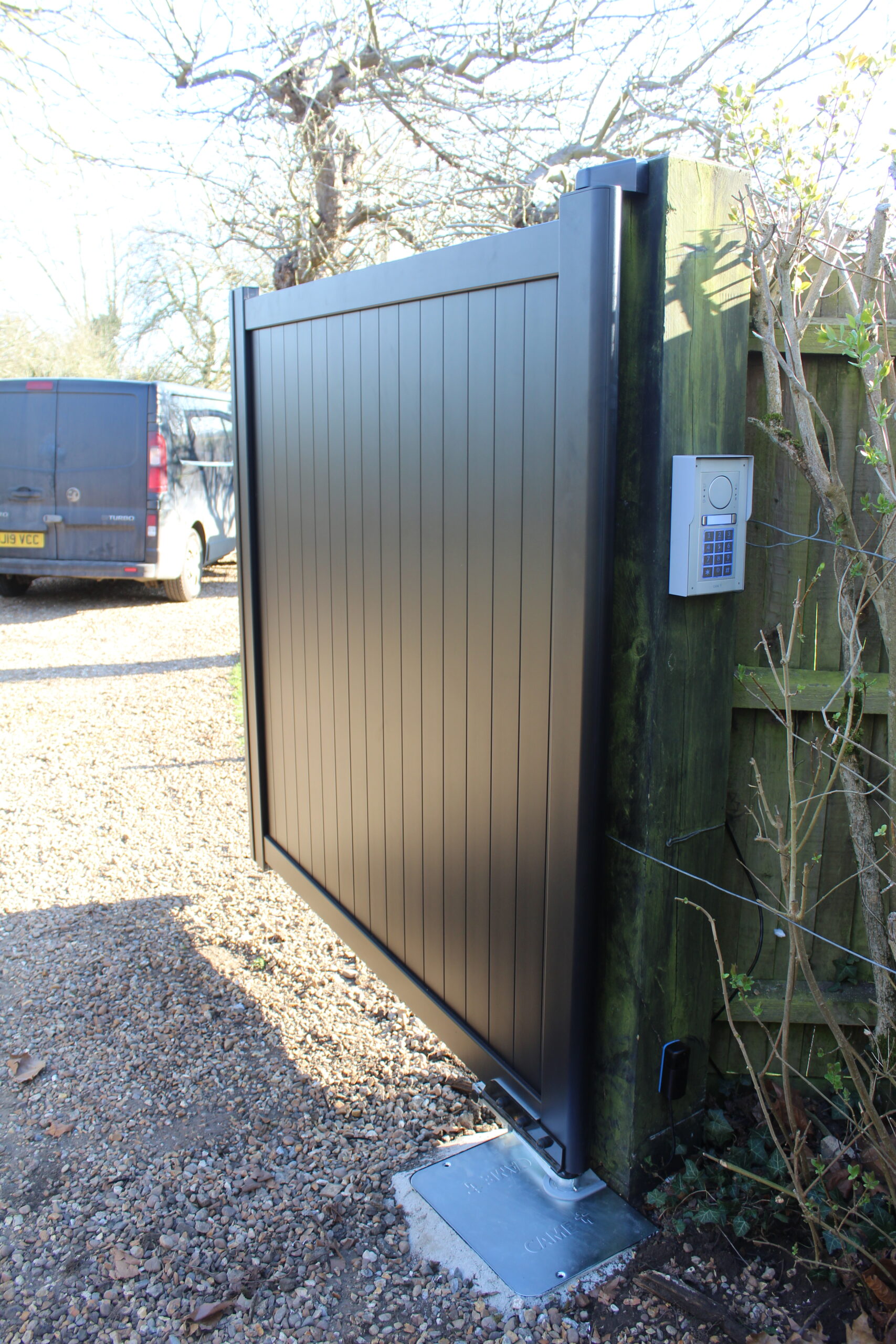 Aluminium Driveway Gates IMG 3898 scaled Hertfordshire Design