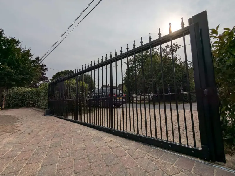 Electric-sliding-gate-cambridge