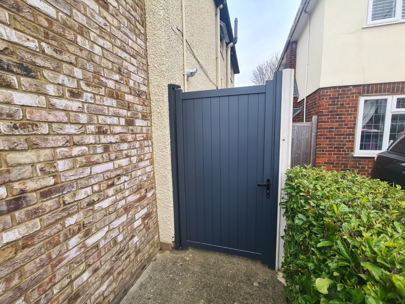 Aluminium Driveway Gates WhatsApp Image 2025 11 03 at 11.53.45 aluminium pedestrian gate